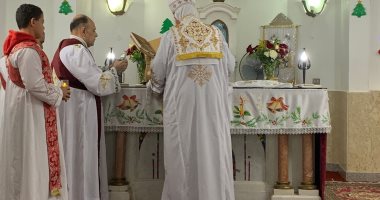 شاهد قداس الكنيسة الكاثوليكية بالغردقة احتفالا بعيد الميلاد المجيد 