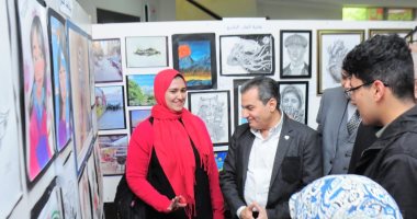  رئيس جامعة كفر الشيخ يفتتح معرض الفنون التشكيلية للطلاب من مختلف الكليات