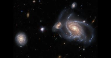 تلسكوب هابل الفضائى يرصد تجمعًا احتفاليًا للمجرات الحلزونية