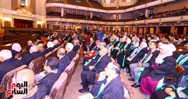 انطلاق احتفالية جامعة القاهرة بعيد العلم الـ18 لتكريم 60 من علمائها وباحثيها