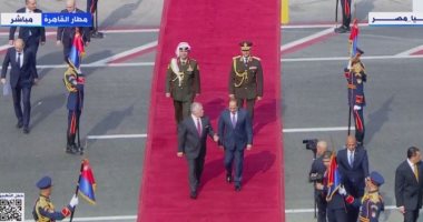 الرئيس السيسى يستقبل العاهل الأردنى بمطار القاهرة 