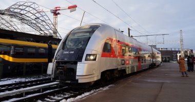 انطلاق أول قطار بين عاصمتى ليتوانيا ولاتفيا خلال 20 عامًا