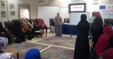 تضامن الأقصر تنظم دورة الرائدات الاجتماعيات على مشروع 2 كفاية بمكتبة مصر العامة