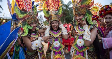 رقصات فلكولورية وفقرات استعراضية.. احتفالات إندونيسيا بالعام الجديد 
