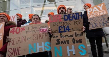 أوبزرفر: تحذيرات من تأثير أطول إضراب فى قطاع الصحة على مستشفيات بريطانيا