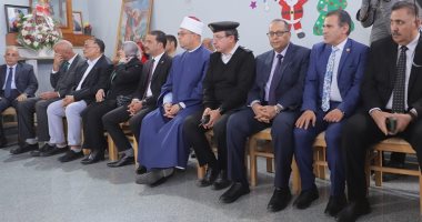 رئيس جامعة السويس وقيادات المحافظة يهنئون الأقباط بمناسبة عيد الميلاد.. صور