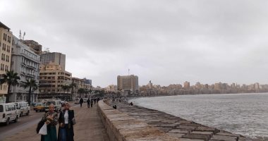 أمطار وسحب وتقلبات جوية فى ثانى أيام طوبة على الإسكندرية.. لايف وصور