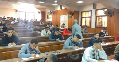 1500 جهاز للامتحانات الإلكترونية فى جامعة بورسعيد.. صور