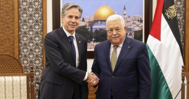 رئيس فلسطين يجتمع مع بلينكن ويحذر من خطورة الإجراءات الإسرائيلية الهادفة للتهجير