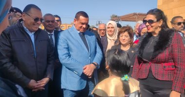 وزير التنمية المحلية يتفقد معرض "أيادي مصر" للحرف اليدوية والتراثية بتل بسطا