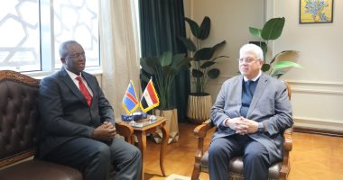 وزير التعليم العالى يستقبل سفير الكونغو الديمقراطية لبحث التعاون