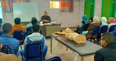 طب بشرى بسوهاج تنظم دورة تدريبية للطلاب عن الإسعافات الأولية.. صور
