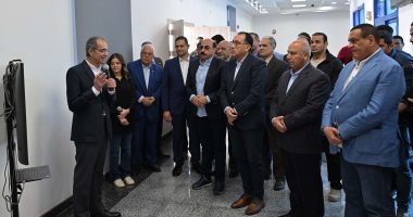 رئيس الوزراء يتفقد مركز إبداع مصر الرقمية "كريتيفا" بأسوان