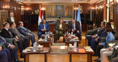 وزير التنمية المحلية يصل الإسكندرية لافتتاح وتفقد مشروعات تنموية وخدمية