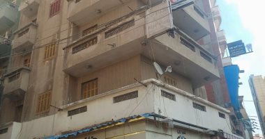 النيابة الإدارية بدسوق تعاين انهيارا جزئيا لعقار بكفر الشيخ 