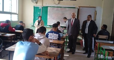مدير تعليم القاهرة يتابع انتظام امتحانات الشهادة الإعدادية وثانية ثانوي