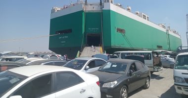 ميناء غرب بورسعيد يستقبل 3874 سيارة لذوى الهمم على متن سفينتين