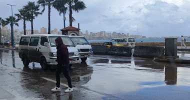 أمطار غزيرة تضرب الإسكندرية في ثالث أيام نوة الكرم.. فيديو وصور