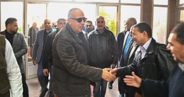 وزير الرى يتفقد مشروعات الموارد المائية فى شمال سيناء