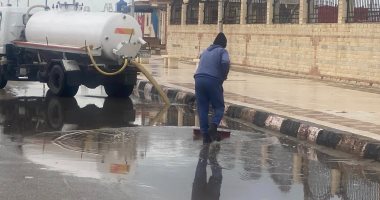 رفع مياه الأمطار و1200 طن قمامة وتطهير شبكات صفايات الأمطار بكفر الشيخ