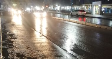 هطول أمطار متفاوتة الشدة على مناطق متفرقة من الإسكندرية.. صور