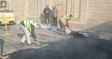 استمرار أعمال رصف شارع المعهد الدينى بمدينة الزقازيق بـ10 ملايين جنيه 