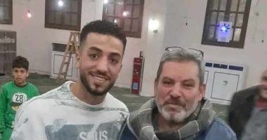 محمد عبد المنعم يستغل راحة الأهلى ويحضر حفل زفاف بالشرقية.. صور 