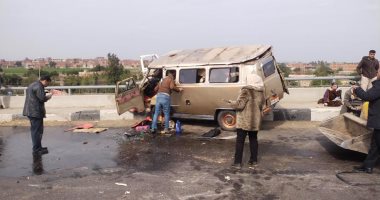 إصابة 16 عاملا فى حادث اصطدام مينى باص بسور دائرى الهرم