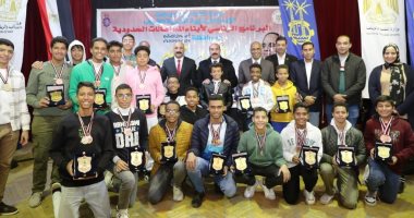 محافظ أسوان يلتقى 180 من شباب المحافظات الحدودية ضمن برنامج "أهل مصر"