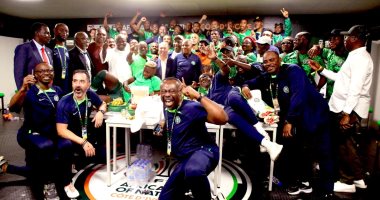 حكومة نيجيريا تعد النسور بمكافآت مالية كبيرة قبل نهائى كأس أمم أفريقيا