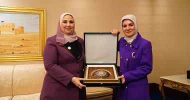 وزيرة التضامن تلتقى وزيرة الأسرة والخدمات الاجتماعية بتركيا لبحث معرض التراث الحرفى
