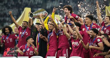 مراسم تتويج منتخب قطر بكأس آسيا 2023 على طريقة ميسي.. فيديو وصور