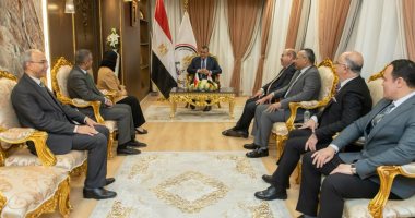 وزير الإنتاج الحربى يستقبل سفيرة مملكة البحرين بمصر لبحث سبل التعاون