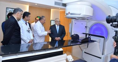 رئيس جامعة القاهرة يفتتح جناحا جديدا للعلاج الإشعاعى بالمعهد القومى للأورام