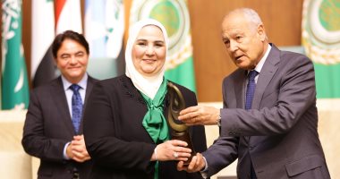 جامعة الدول العربية تكرم وزيرة التضامن فى اليوم العربي للاستدامة
