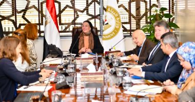 وزيرة البيئة تستعرض جهود مصر نحو التحول للأخضر أمام  منظمة التعاون الاقتصادى