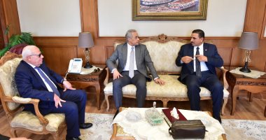 محافظ بورسعيد يستقبِل وزير العمل في بداية جولته في المحافظة