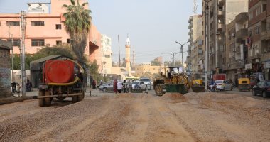 محافظ كفرالشيخ: رصف عدد من شوارع المحافظة ضمن أعمال الخطة الاستثمارية.. صور