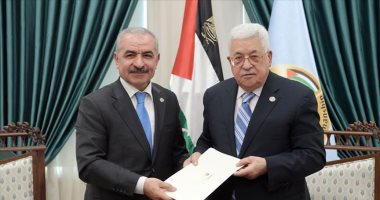 تفاصيل استقالة حكومة اشتية والرئيس الفلسطينى يقبلها ويكلفه بتسيير الأعمال