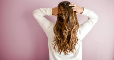 4 حيل تساعدك على نمو شعرك وزيادة كثافته