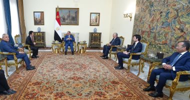 الرئيس السيسى يؤكد سعى مصر لتجاوز التحديات العالمية وتحقيق طفرة فى مساحة الأراضى الزراعية