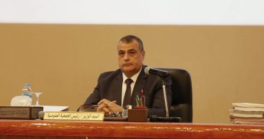 وزير الإنتاج الحربى يناقش الموازنة المقترحة للشركات والوحدات التابعة