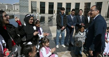 رئيس الوزراء يستقبل أطفالا من ذوى الهمم بمقر الحكومة فى العاصمة الإدارية 