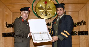 صدام حفتر يحصل على دكتوراه الفلسفة من الأكاديمية العسكرية المصرية