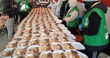 رمضان كريم.. التحالف الوطنى يوزع 2500 وجبة ساخنة على الصائمين بكفر الدوار