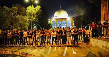 45 ألفا يؤدون صلاتى العشاء والتراويح فى المسجد الأقصى رغم قيود الاحتلال