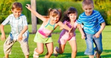 ما الفوائد الصحية للعب الأطفال في الهواء الطلق؟