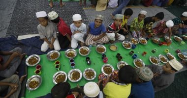 شهر رمضان في ميانمار .. تهجد وقراءة قرآن وموائد رحمن