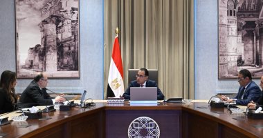 رئيس الوزراء يتابع مع رئيس هيئة الدواء المصرية عددا من ملفات العمل 