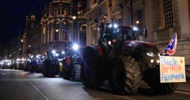 مزارعو بريطانيا يتظاهرون احتجاجا على السياسات الزراعية